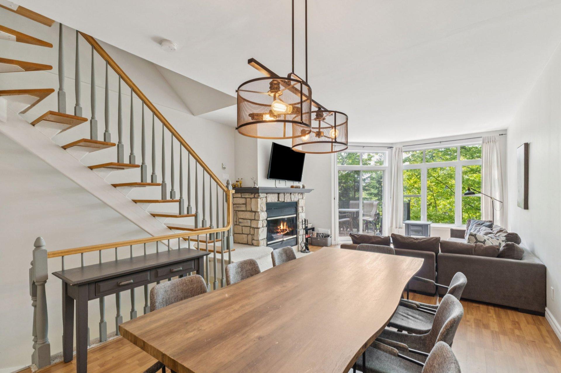 









160


Ch. de la Forêt

, 7,
Mont-Tremblant,




QC
J8E3K8

