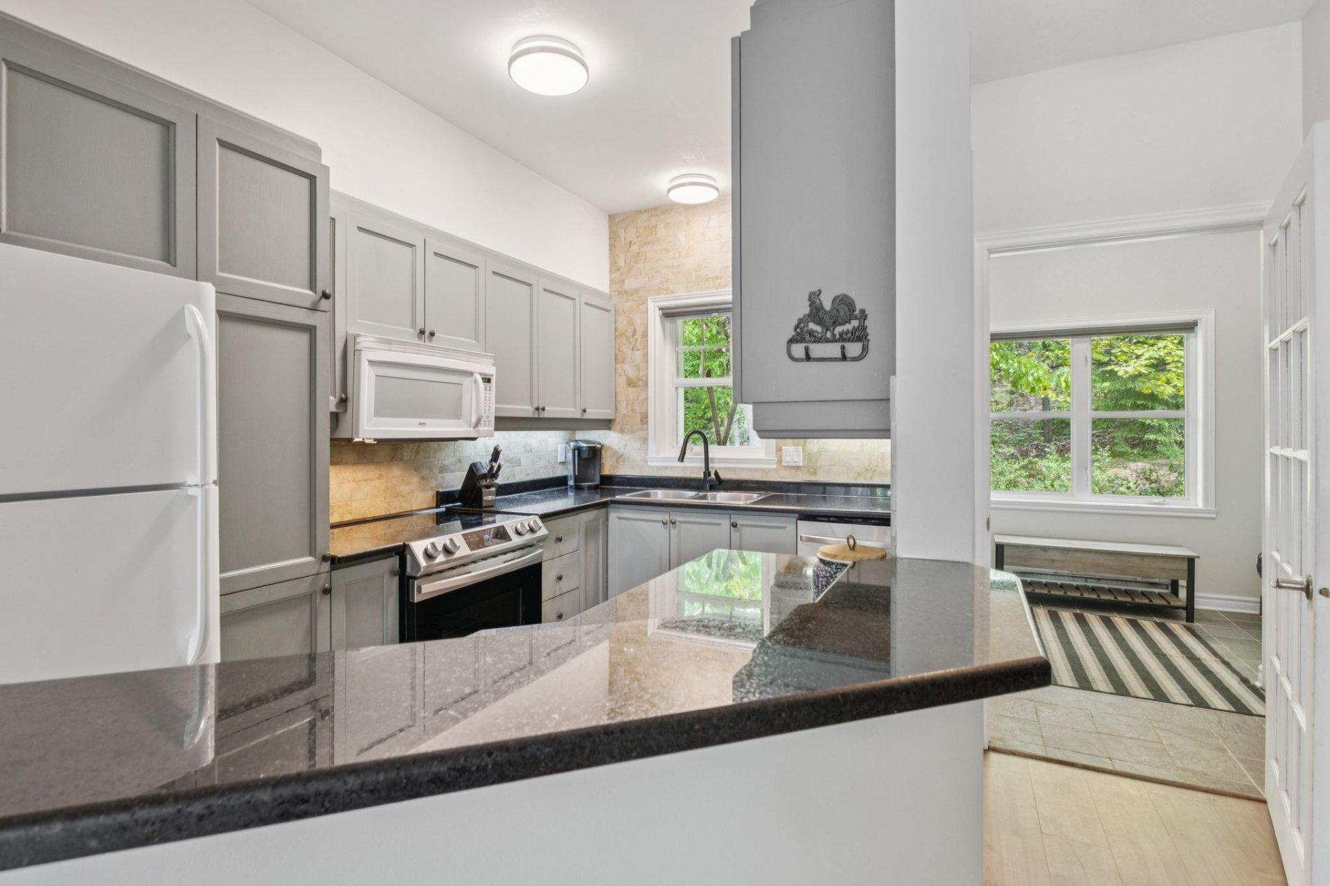 









160


Ch. de la Forêt

, 7,
Mont-Tremblant,




QC
J8E3K8

