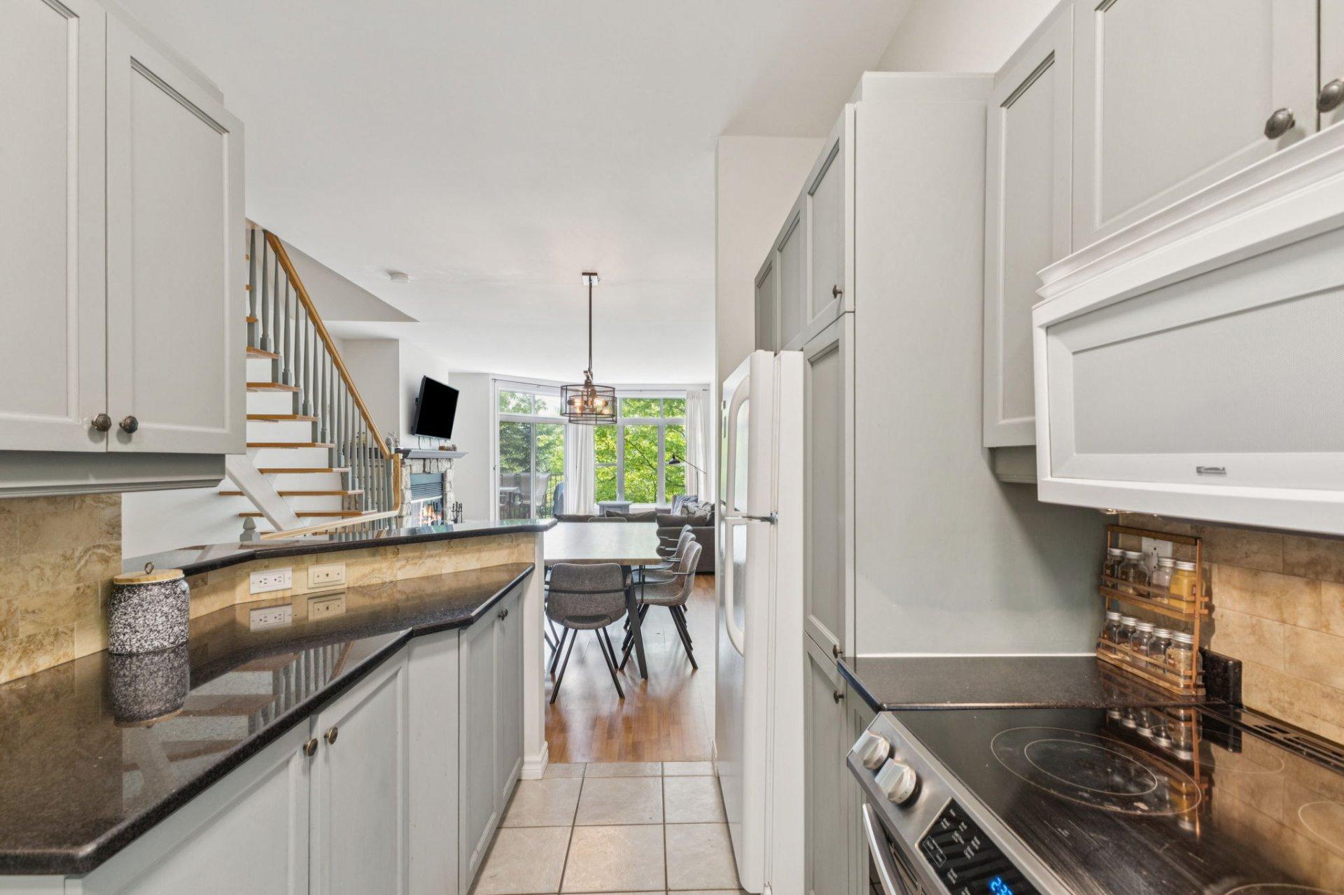 









160


Ch. de la Forêt

, 7,
Mont-Tremblant,




QC
J8E3K8

