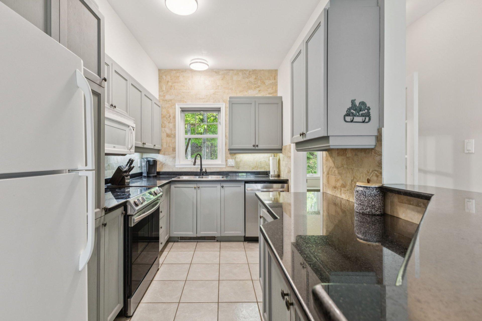









160


Ch. de la Forêt

, 7,
Mont-Tremblant,




QC
J8E3K8

