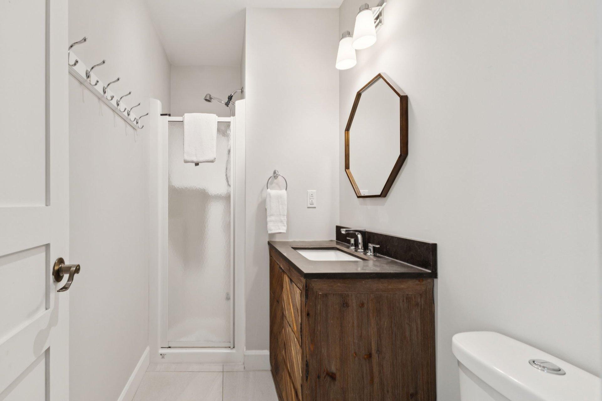 









205


Ch. des Quatre-Sommets

, 4,
Mont-Tremblant,




QC
J8E1C6

