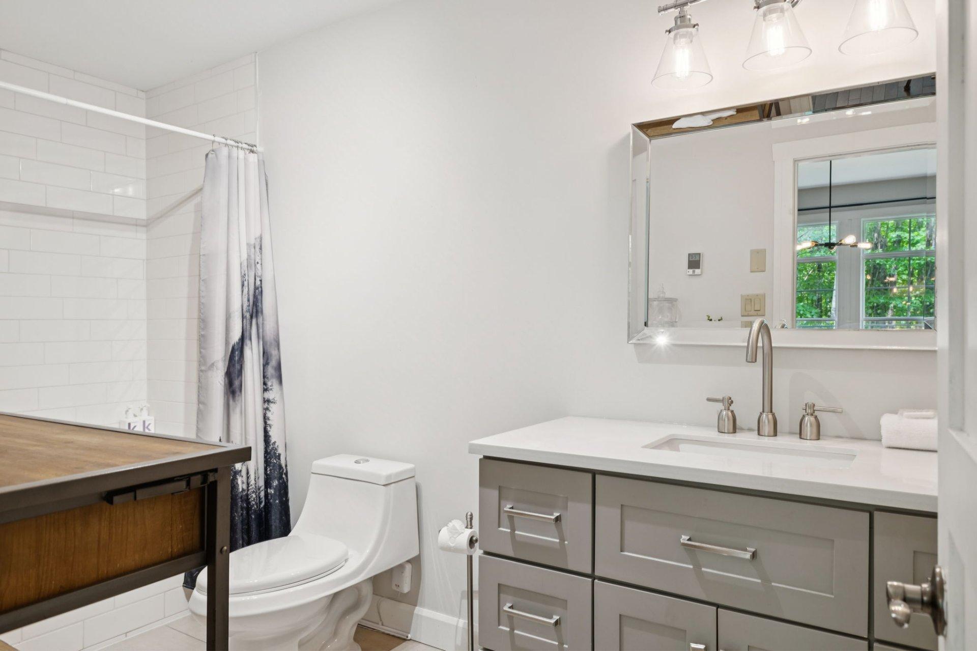 









205


Ch. des Quatre-Sommets

, 4,
Mont-Tremblant,




QC
J8E1C6

