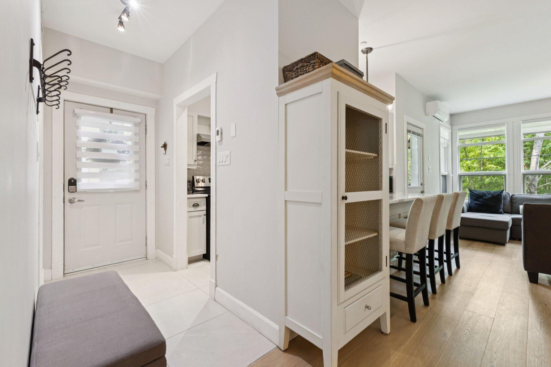 









205


Ch. des Quatre-Sommets

, 4,
Mont-Tremblant,




QC
J8E1C6

