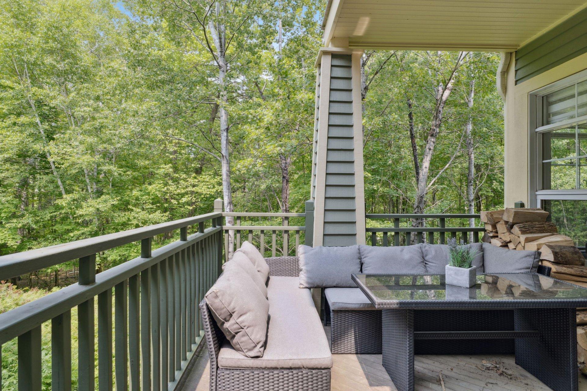 









205


Ch. des Quatre-Sommets

, 4,
Mont-Tremblant,




QC
J8E1C6

