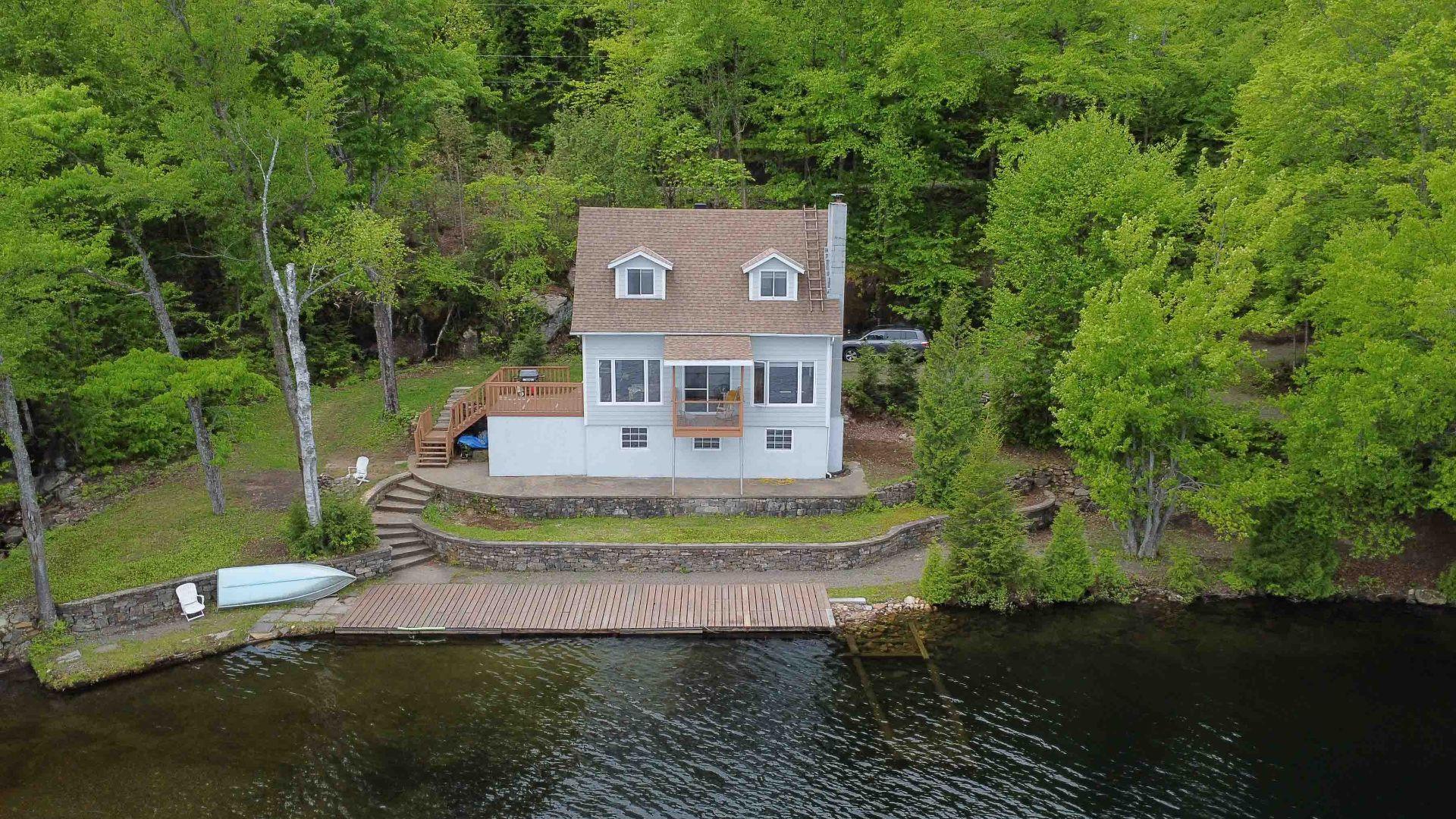 









3901


Ch. Laperrière

,
Shawinigan,




QC
G9T0C3

