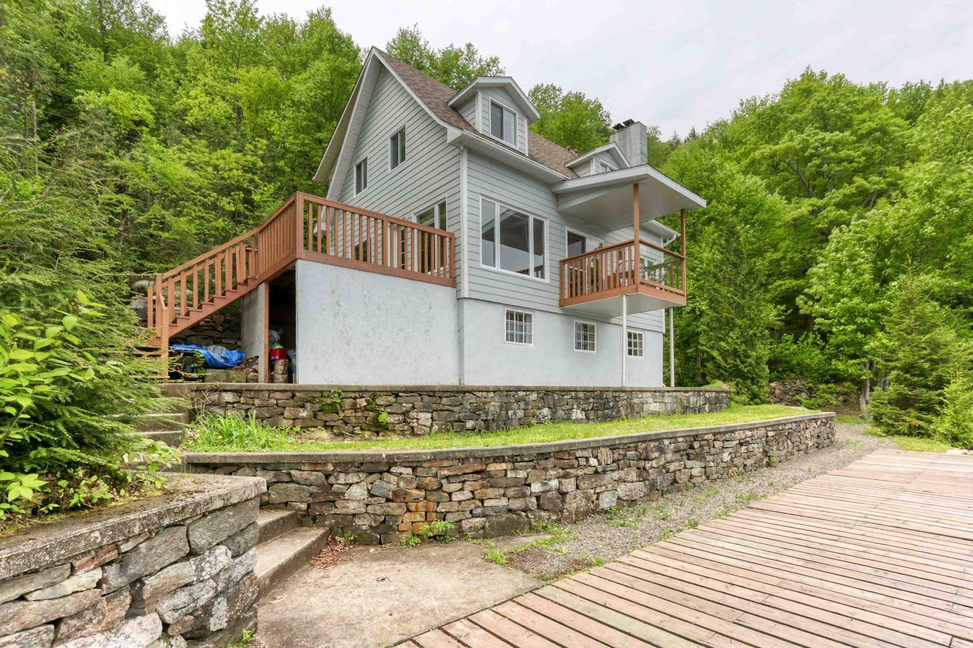 









3901


Ch. Laperrière

,
Shawinigan,




QC
G9T0C3

