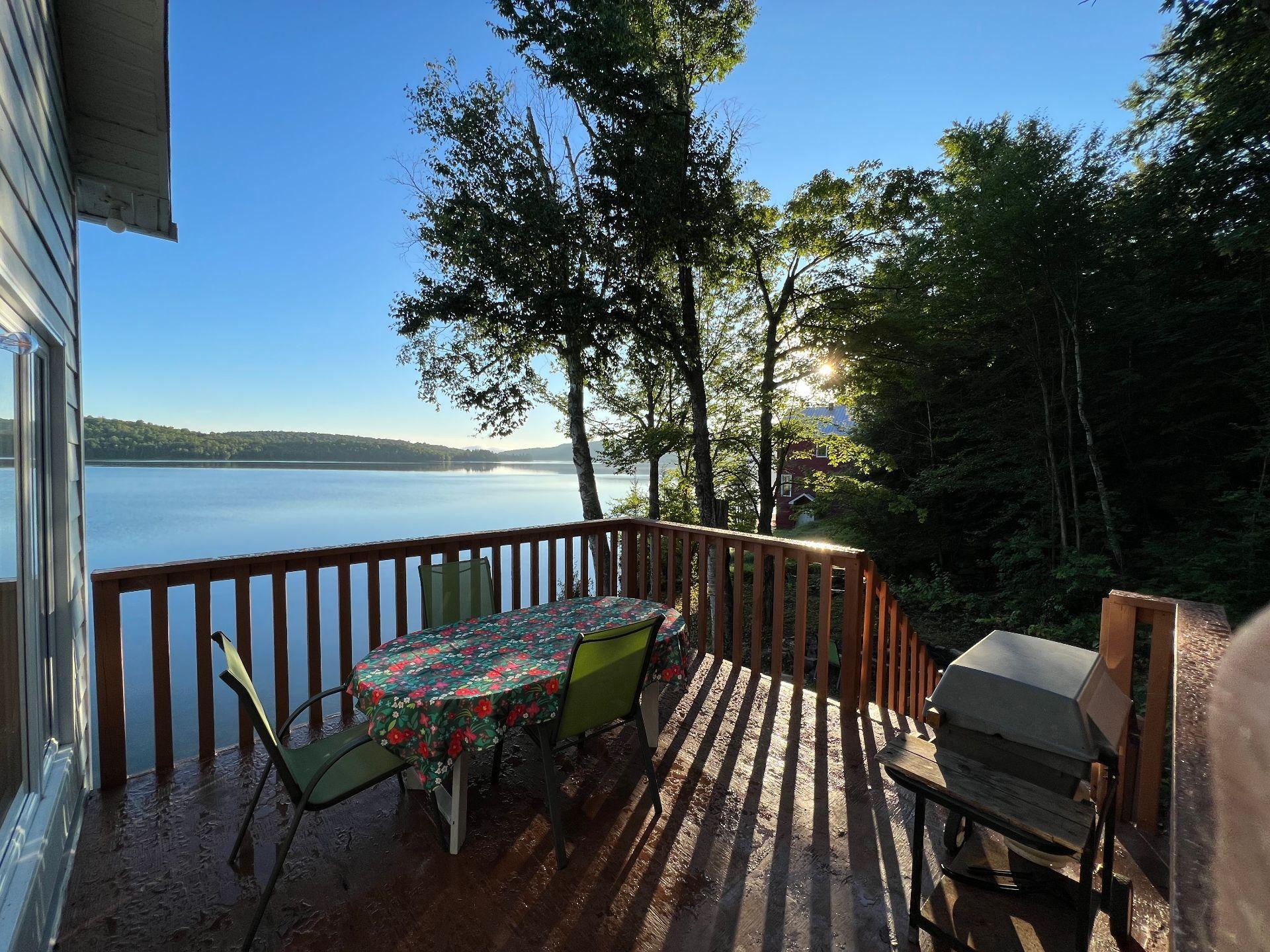 









3901


Ch. Laperrière

,
Shawinigan,




QC
G9T0C3

