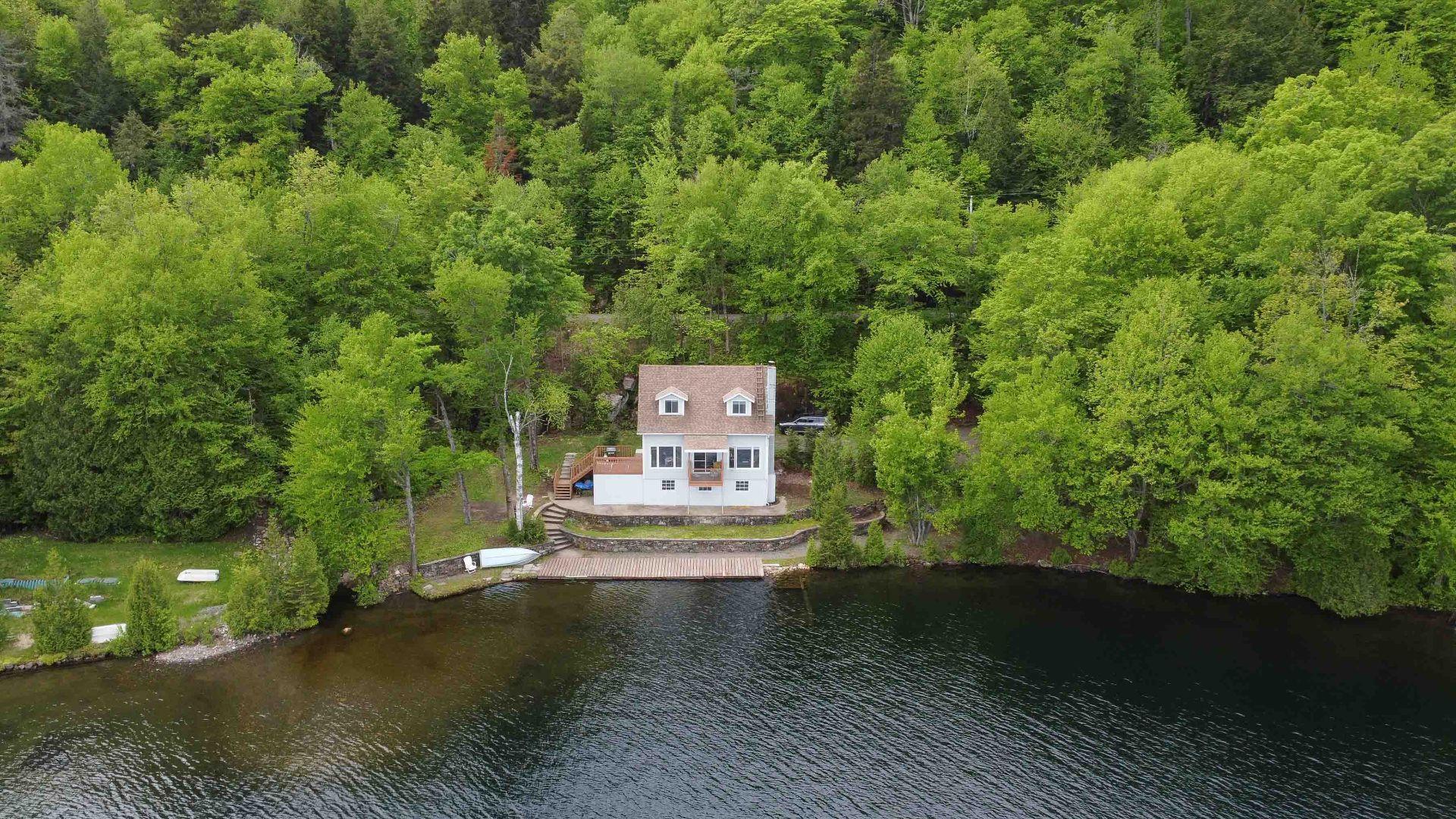 









3901


Ch. Laperrière

,
Shawinigan,




QC
G9T0C3

