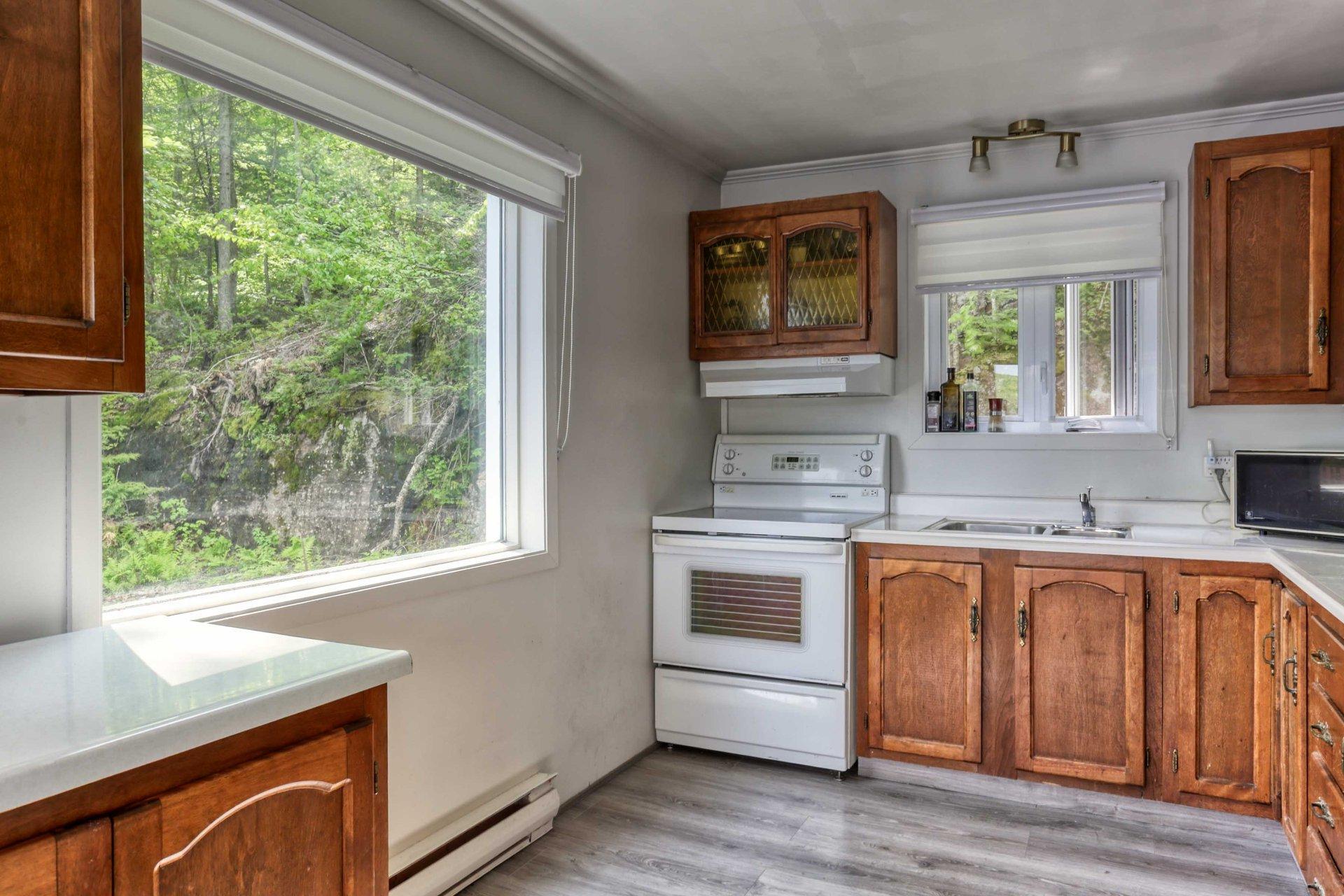 









3901


Ch. Laperrière

,
Shawinigan,




QC
G9T0C3

