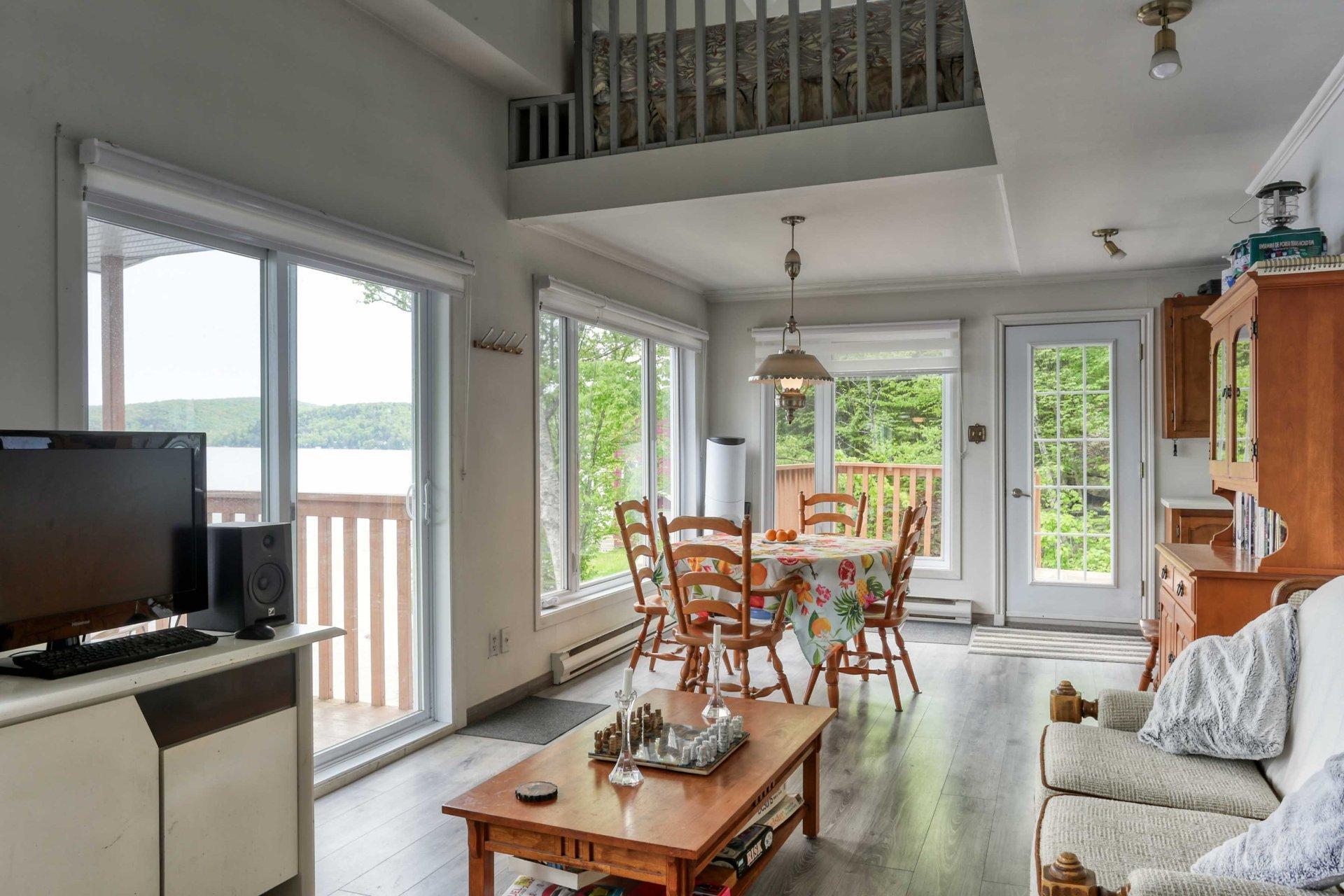 









3901


Ch. Laperrière

,
Shawinigan,




QC
G9T0C3

