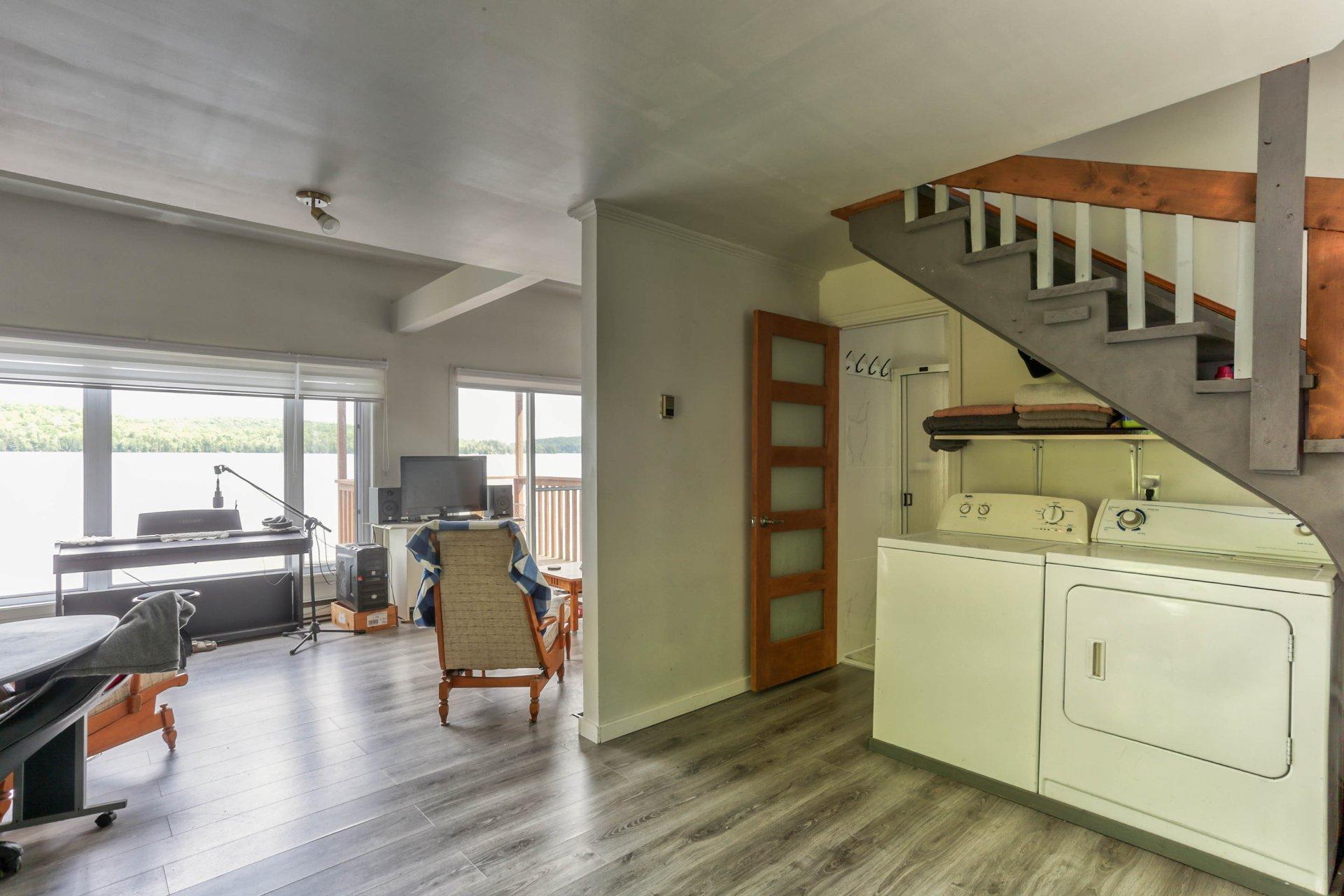 









3901


Ch. Laperrière

,
Shawinigan,




QC
G9T0C3

