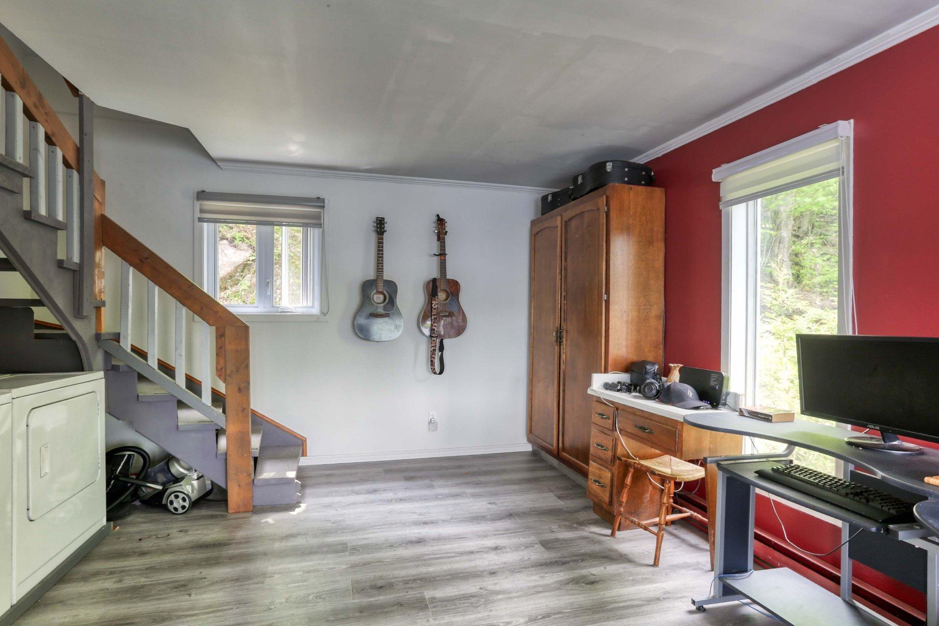 









3901


Ch. Laperrière

,
Shawinigan,




QC
G9T0C3

