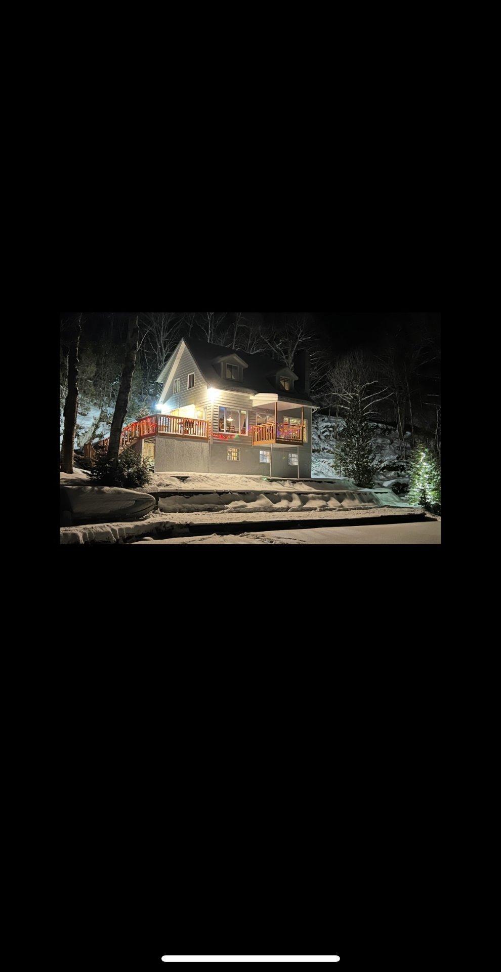 









3901


Ch. Laperrière

,
Shawinigan,




QC
G9T0C3

