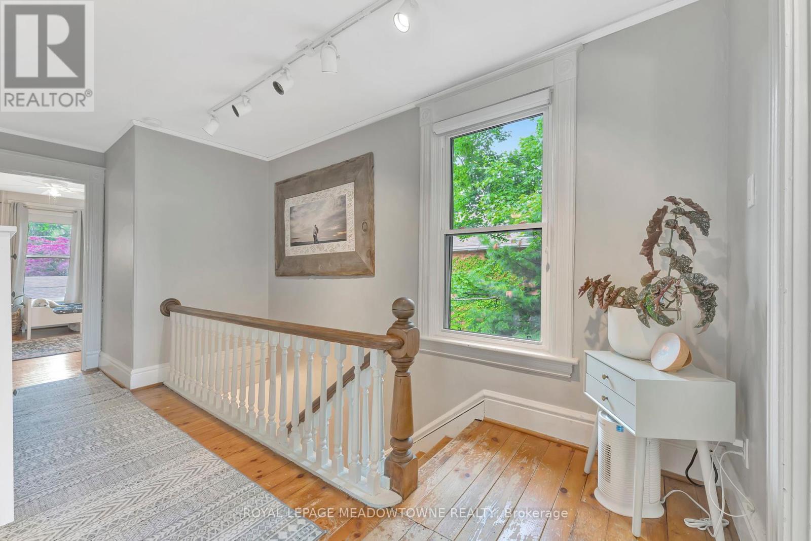 












26 EDWIN STREET

,
Guelph,




Ontario
N1H2C9

