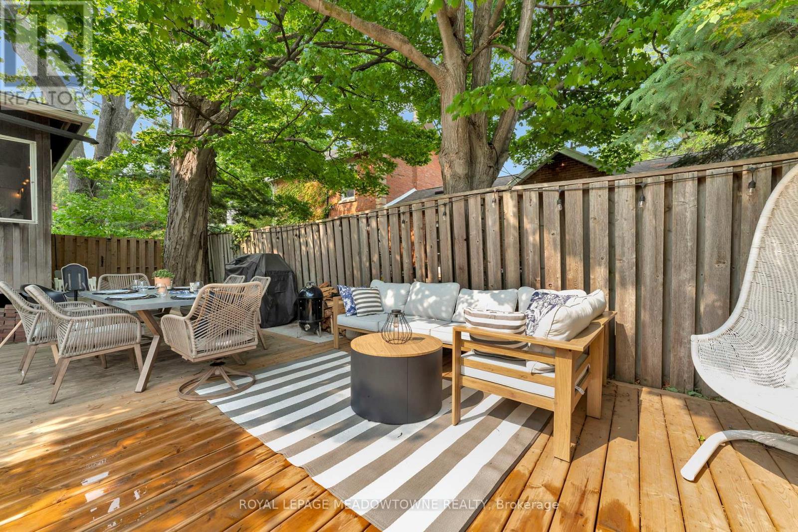 












26 EDWIN STREET

,
Guelph,




Ontario
N1H2C9

