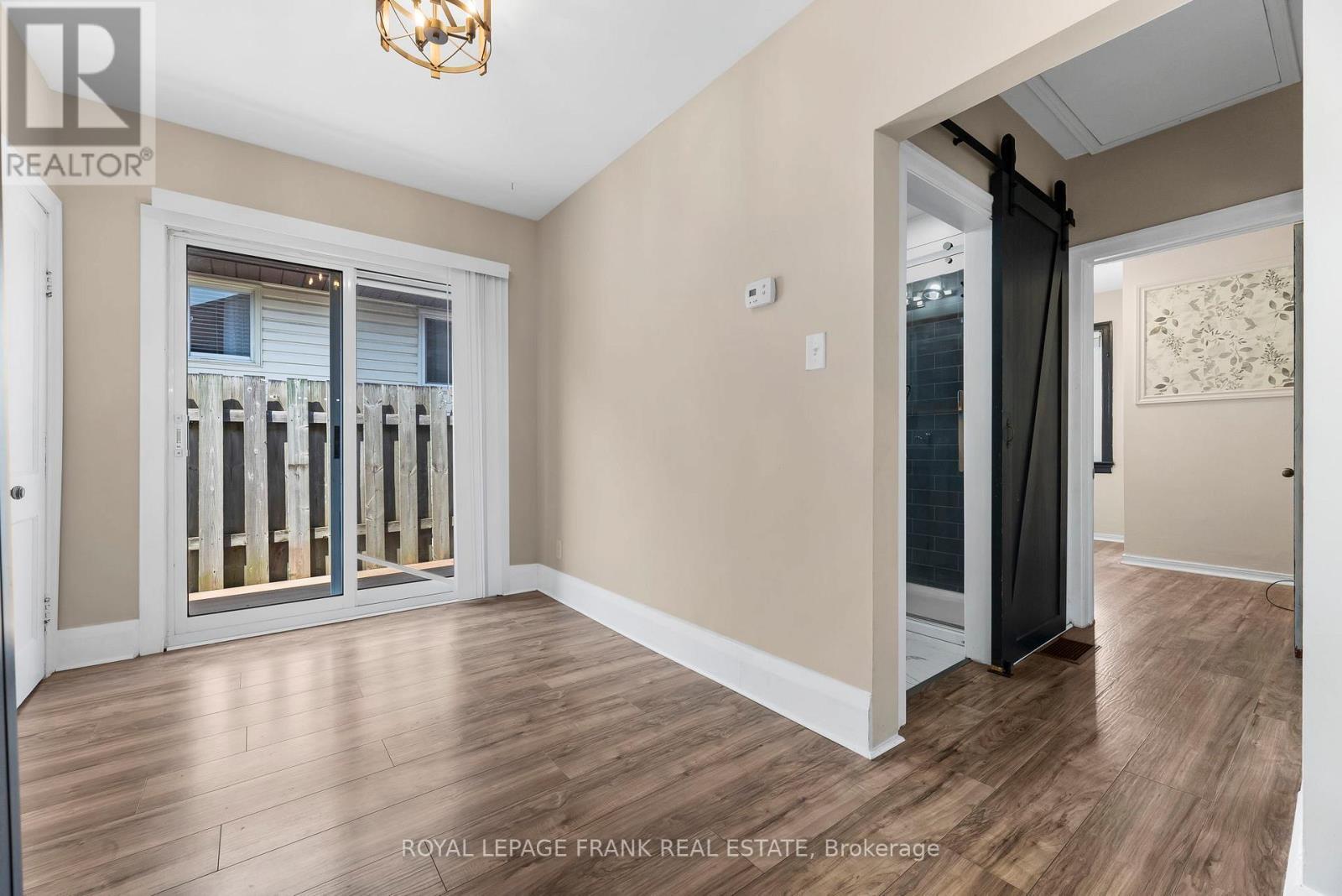 












73 PINE STREET

,
Peterborough Central (South),




Ontario
K9J5A6

