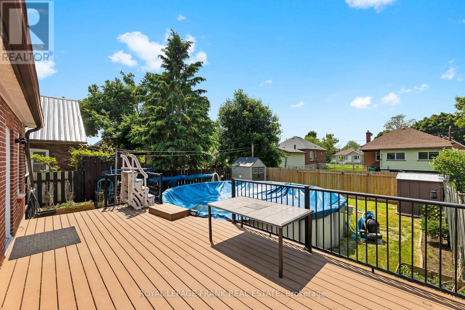












73 PINE STREET

,
Peterborough Central (South),




Ontario
K9J5A6

