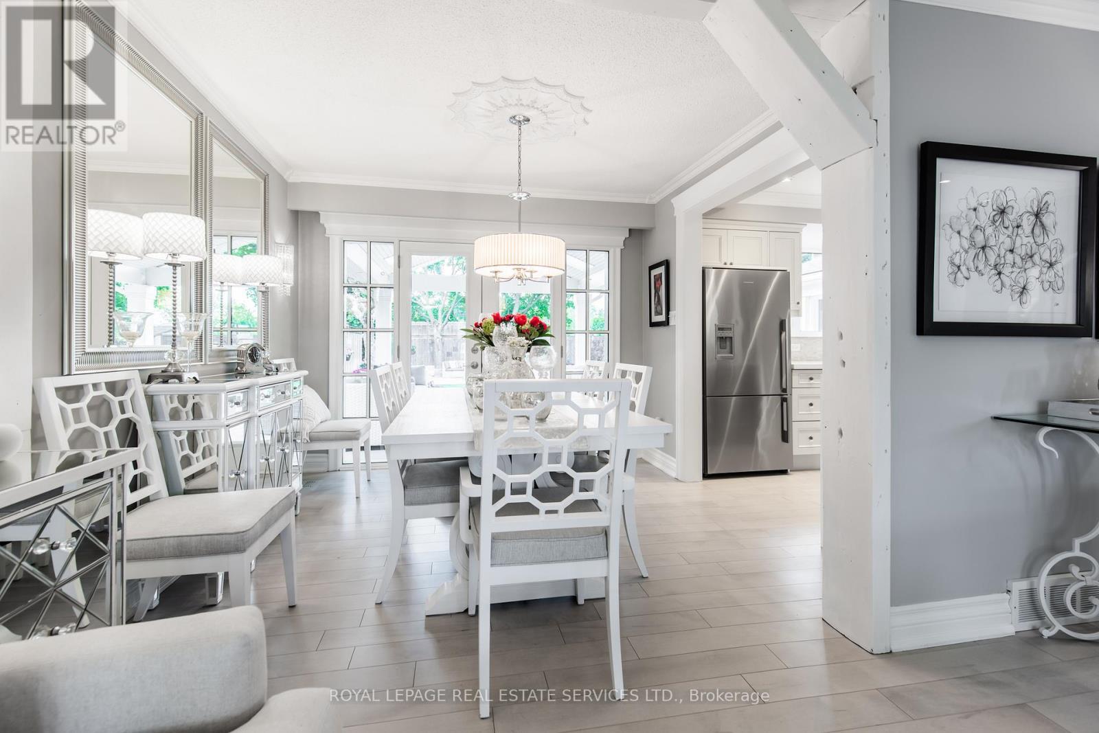












16 FERNDALE CRESCENT

,
Brampton,




Ontario
L6W1E9

