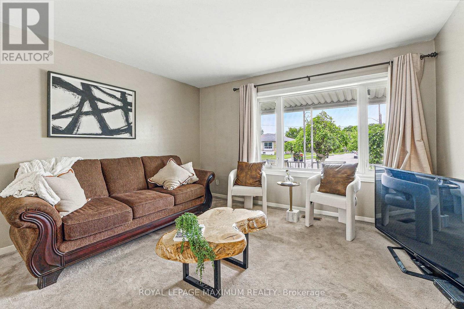 












32 FENNIMORE CRESCENT

,
Toronto,




Ontario
M3N1G8

