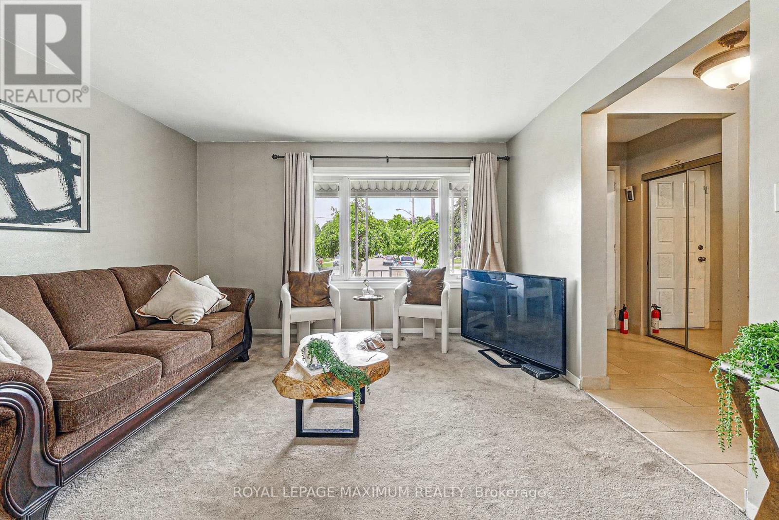 












32 FENNIMORE CRESCENT

,
Toronto,




Ontario
M3N1G8

