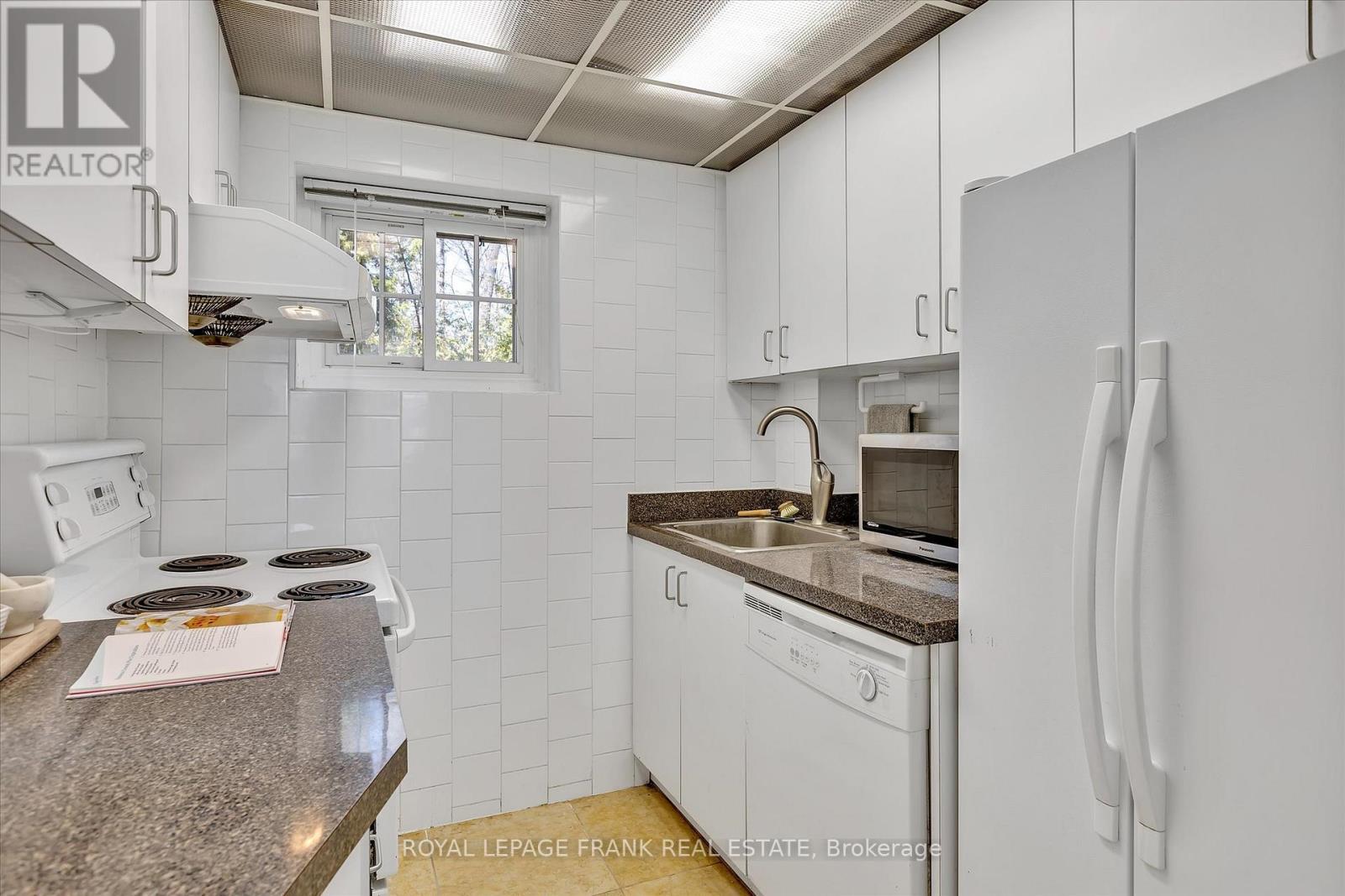 












183 ADAM & EVE ROAD

,
Trent Lakes,




Ontario
K0L1J0

