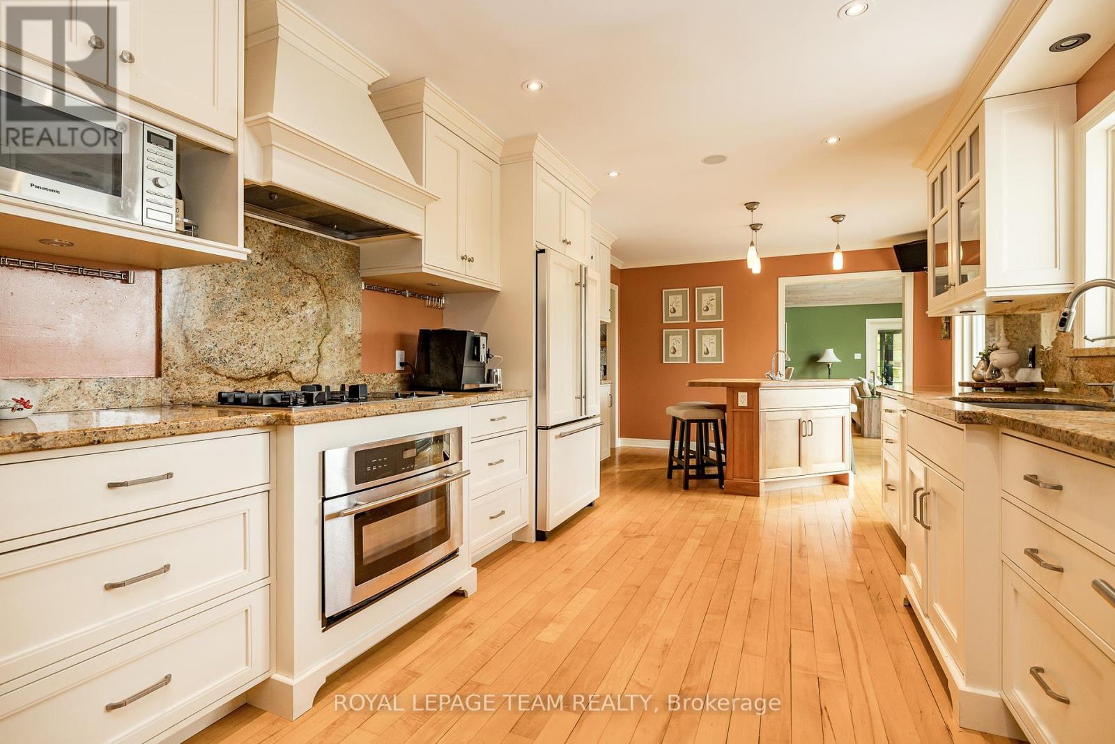 












164A DEANS ISLAND ROAD

,
Rideau Lakes,




Ontario
K0G1E0

