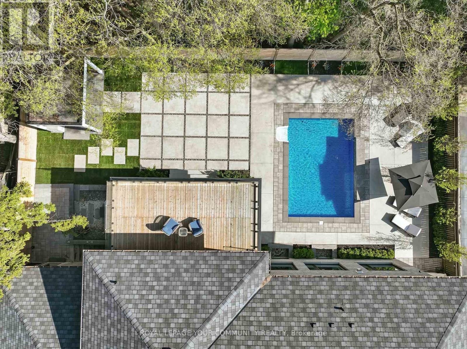 












115 PATRICIA DRIVE

,
King,




Ontario
L7B1H3

