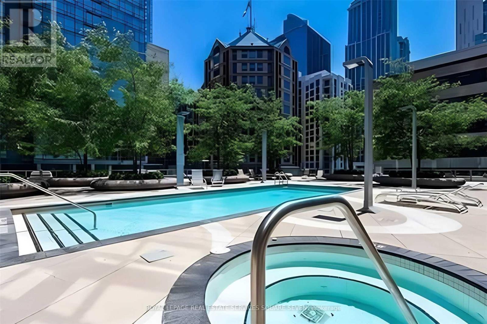 












2707 - 832 BAY STREET

,
Toronto,




Ontario
M5S1Z6

