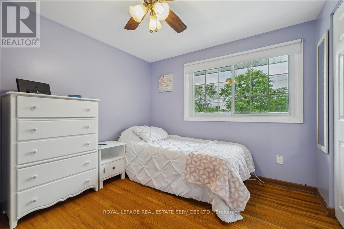 












355 HAMPTON HEATH ROAD

,
Burlington,




Ontario
L7L4R1

