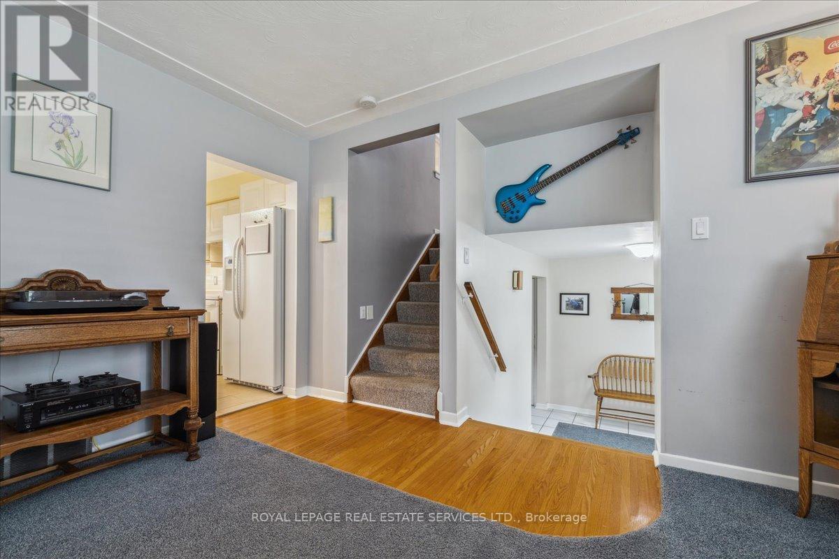 












355 HAMPTON HEATH ROAD

,
Burlington,




Ontario
L7L4R1

