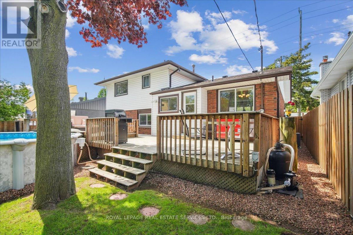 












355 HAMPTON HEATH ROAD

,
Burlington,




Ontario
L7L4R1

