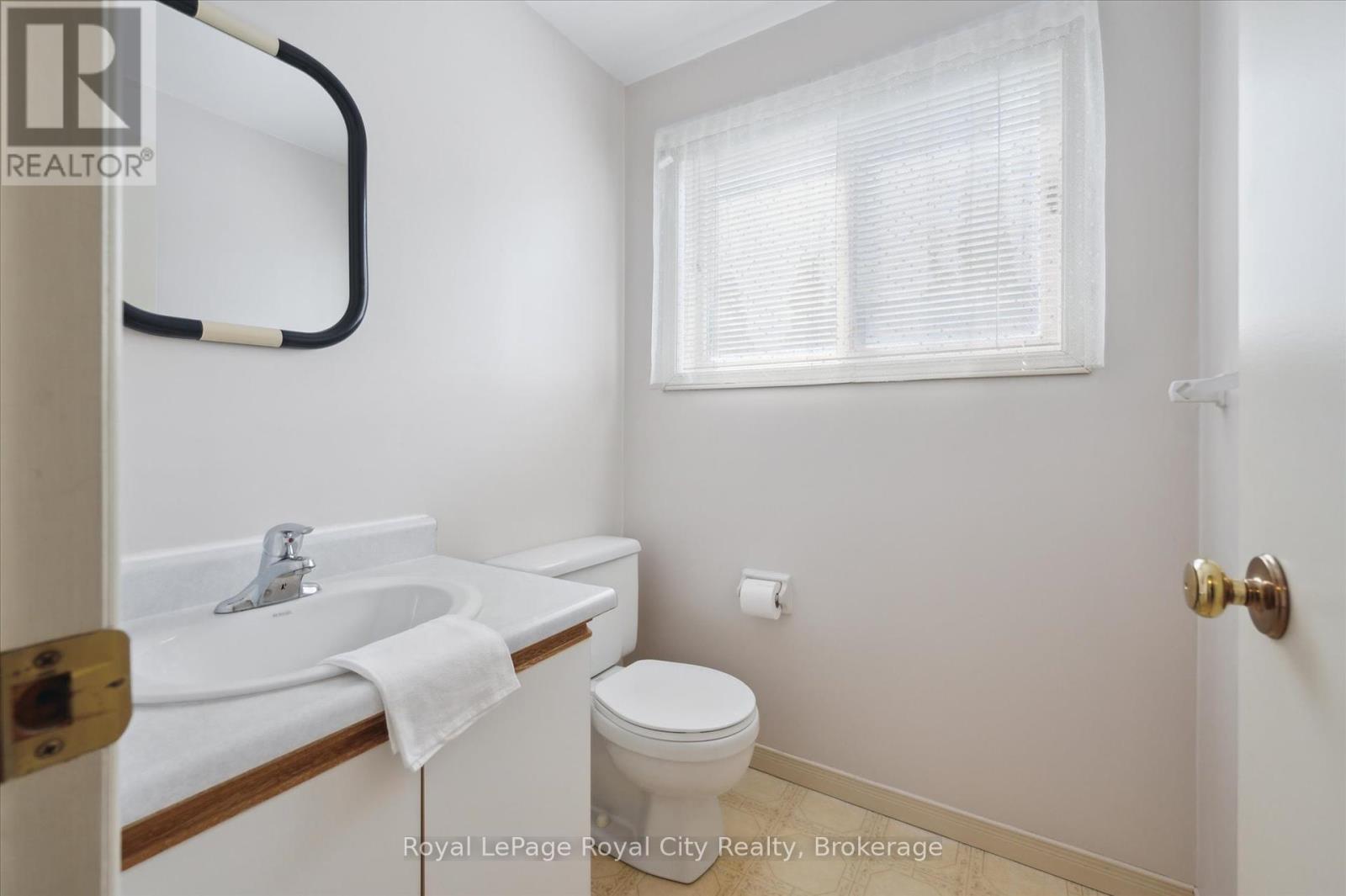 












349 COOPER STREET

,
Cambridge,




Ontario
N3C3X8

