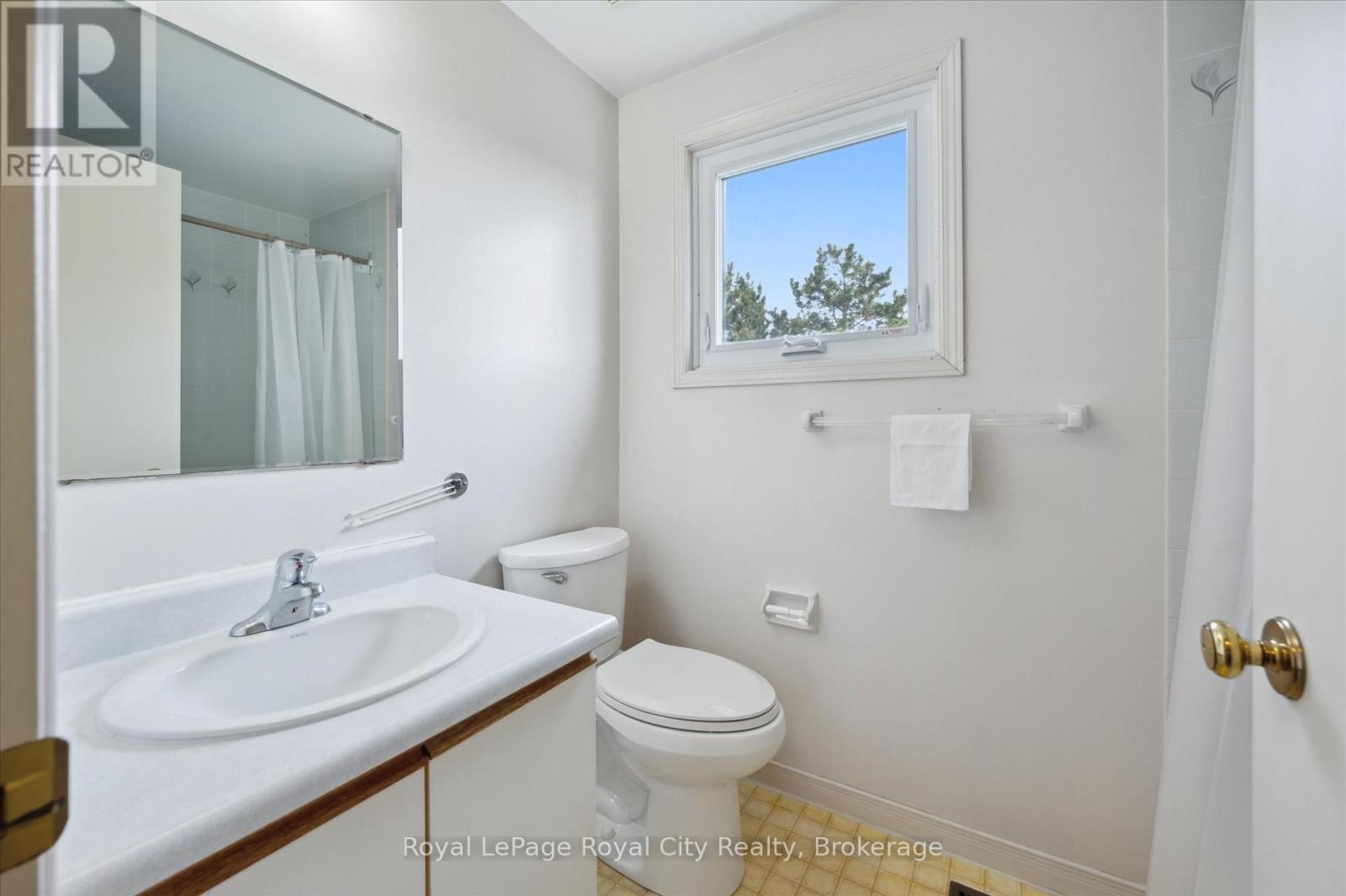 












349 COOPER STREET

,
Cambridge,




Ontario
N3C3X8

