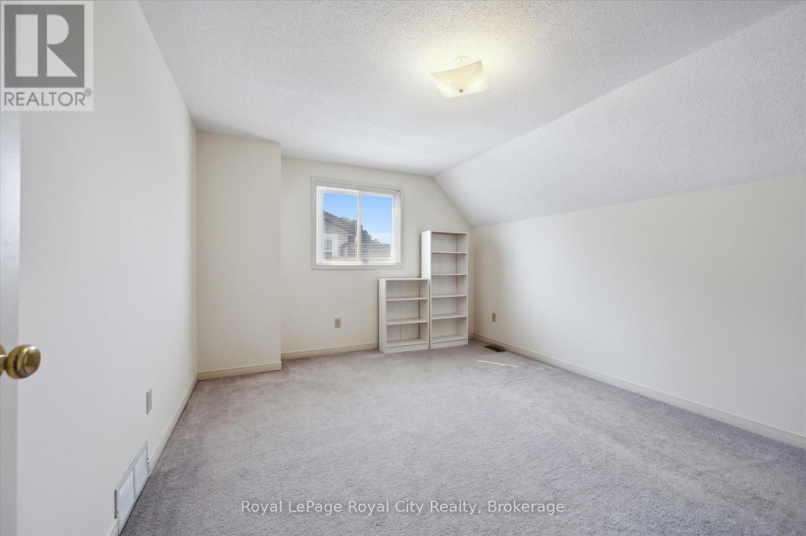 












349 COOPER STREET

,
Cambridge,




Ontario
N3C3X8

