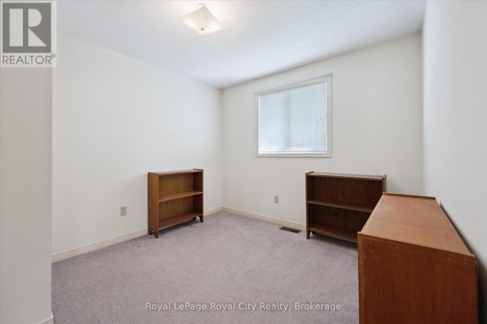 












349 COOPER STREET

,
Cambridge,




Ontario
N3C3X8


