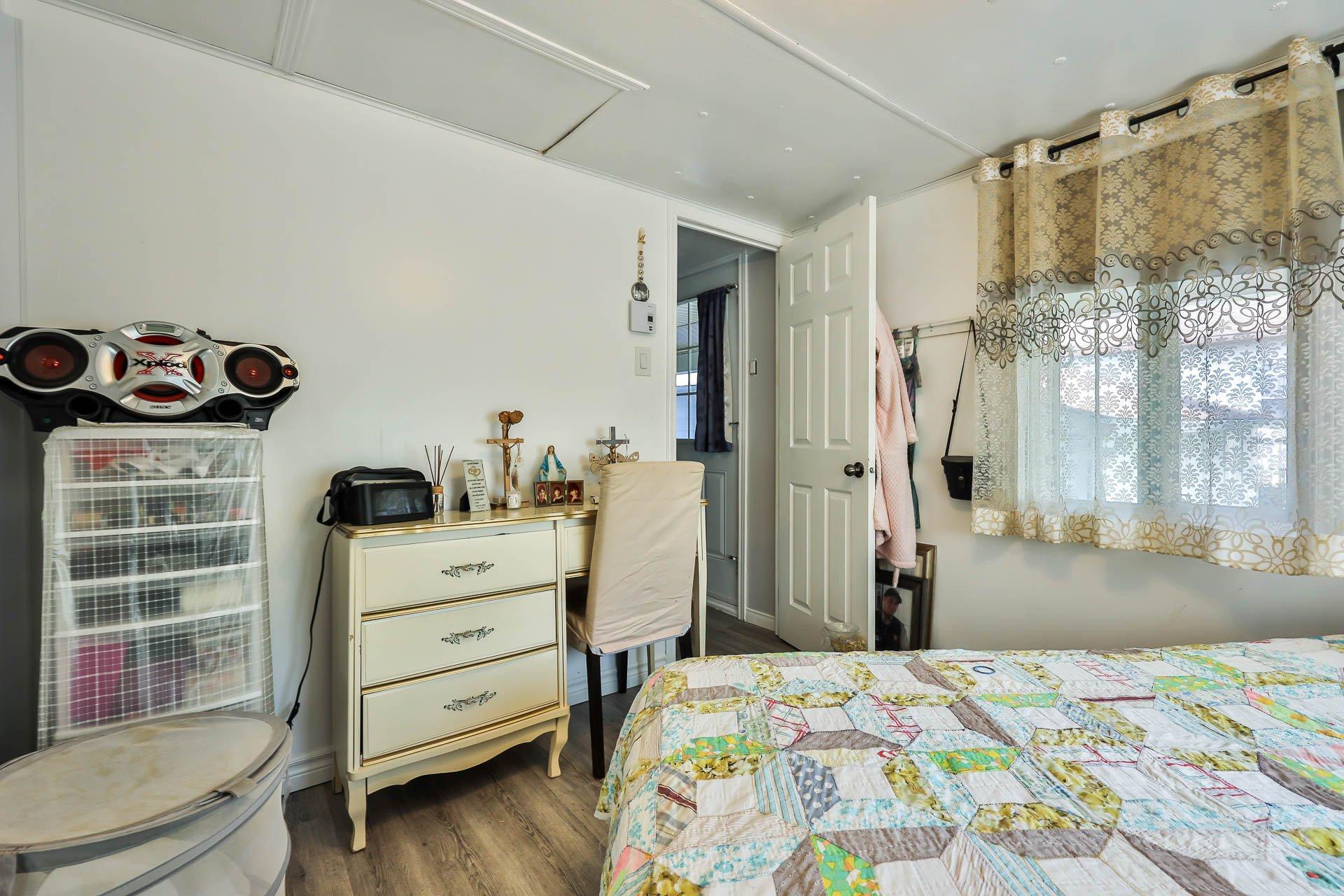 









880


Rue Arthur-Gratton

,
Gatineau (Buckingham),




QC
J8L2Z4

