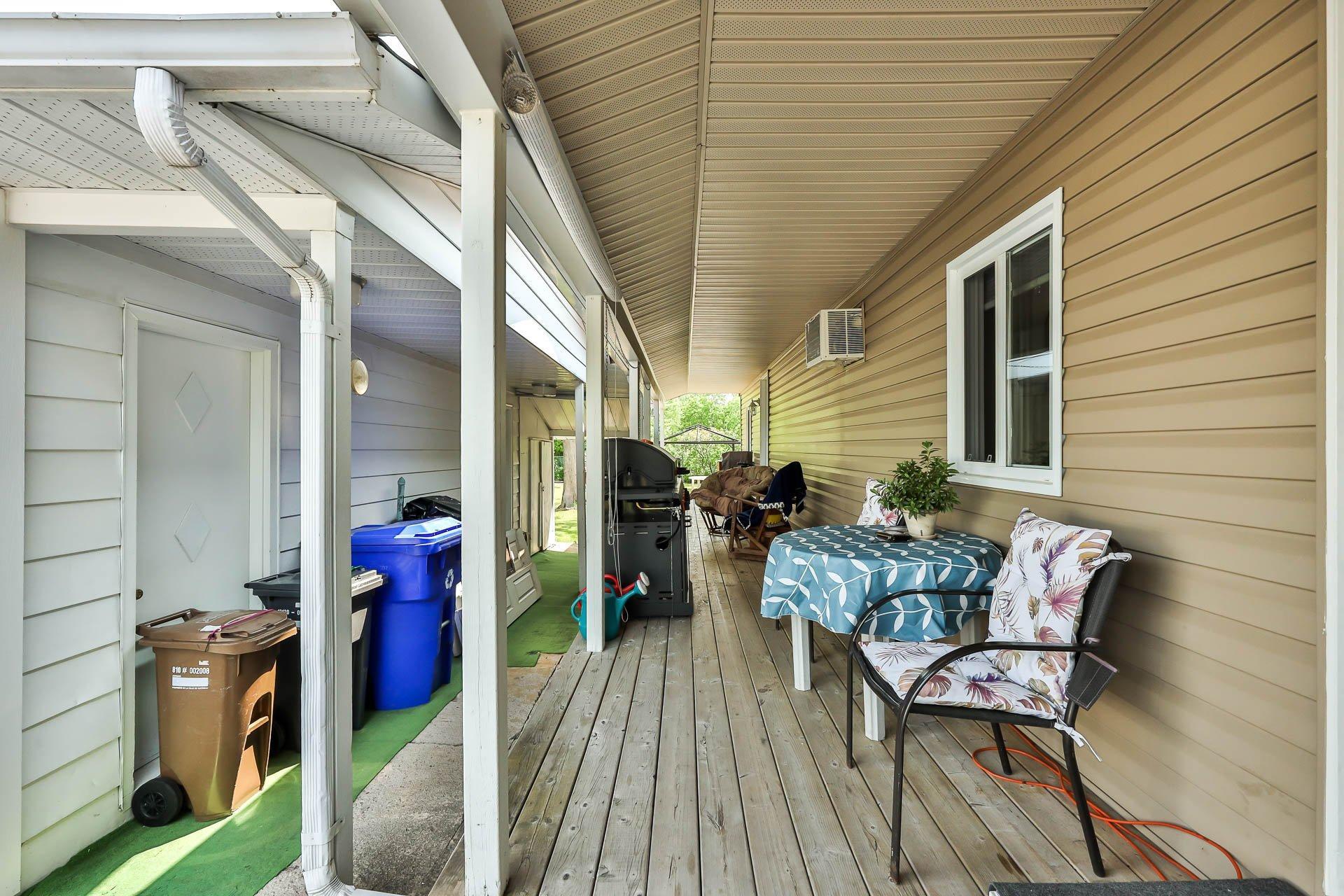 









880


Rue Arthur-Gratton

,
Gatineau (Buckingham),




QC
J8L2Z4

