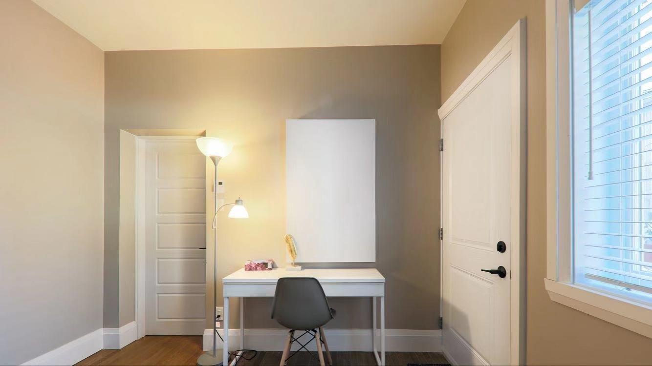 









2289

 - 2293


Rue Sheppard

,
Montréal (Ville-Marie),




QC
H2K3L1

