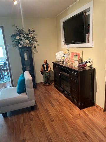









7


Spruce

BAY,
Bifrost Rm,




MB
R0C 0C0

