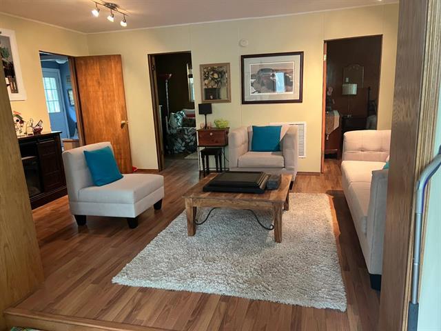 









7


Spruce

BAY,
Bifrost Rm,




MB
R0C 0C0

