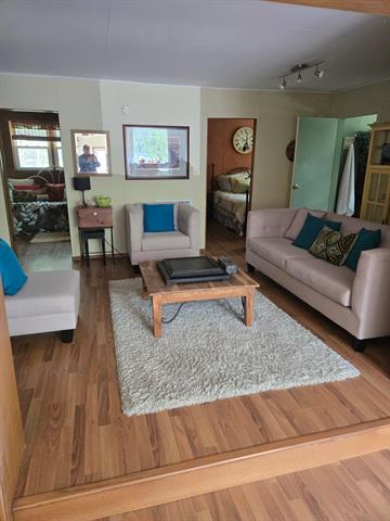 









7


Spruce

BAY,
Bifrost Rm,




MB
R0C 0C0

