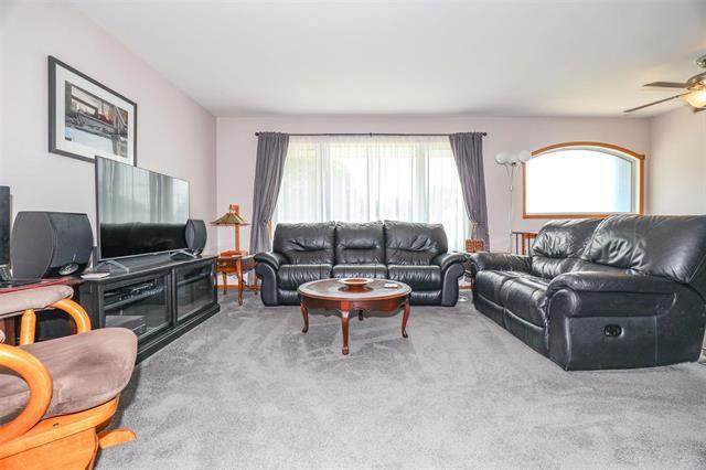 









211


Rouge

RD,
Winnipeg,




MB
R3K 1J6

