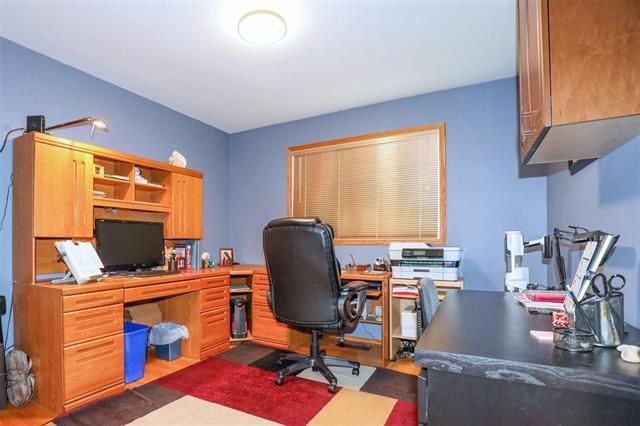 









211


Rouge

RD,
Winnipeg,




MB
R3K 1J6

