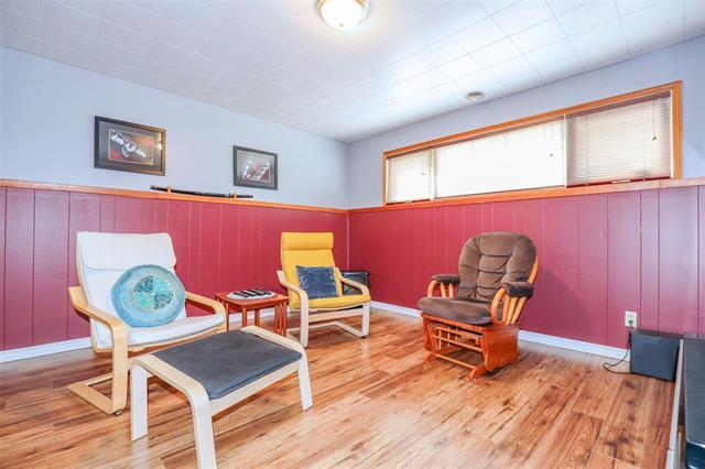 









211


Rouge

RD,
Winnipeg,




MB
R3K 1J6

