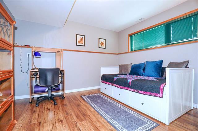 









211


Rouge

RD,
Winnipeg,




MB
R3K 1J6

