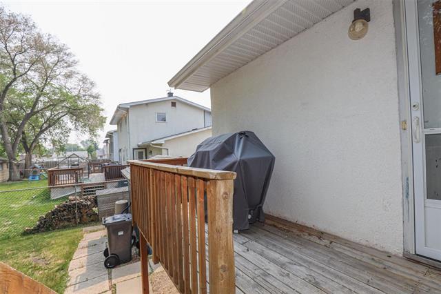 









211


Rouge

RD,
Winnipeg,




MB
R3K 1J6

