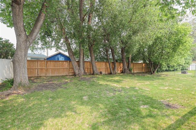 









211


Rouge

RD,
Winnipeg,




MB
R3K 1J6

