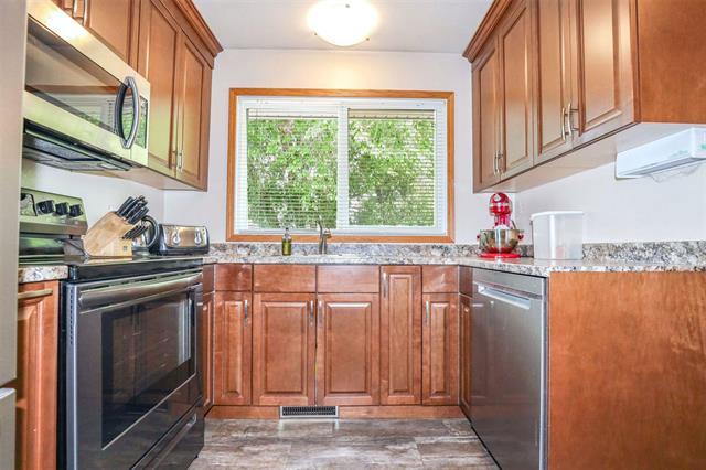 









211


Rouge

RD,
Winnipeg,




MB
R3K 1J6

