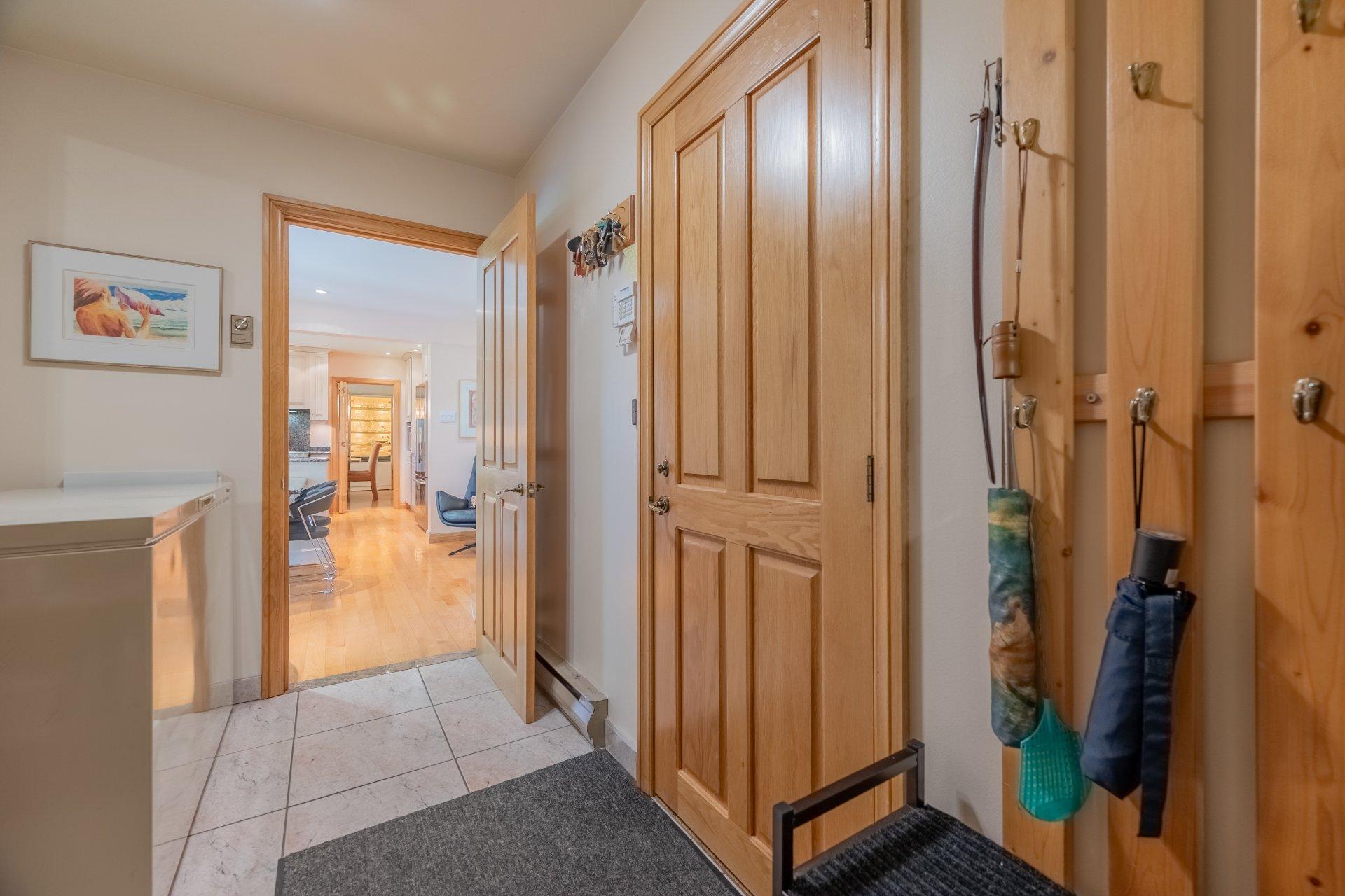 









902


Crois. Île-de-France

,
Saint-Lambert,




QC
J4S1T7

