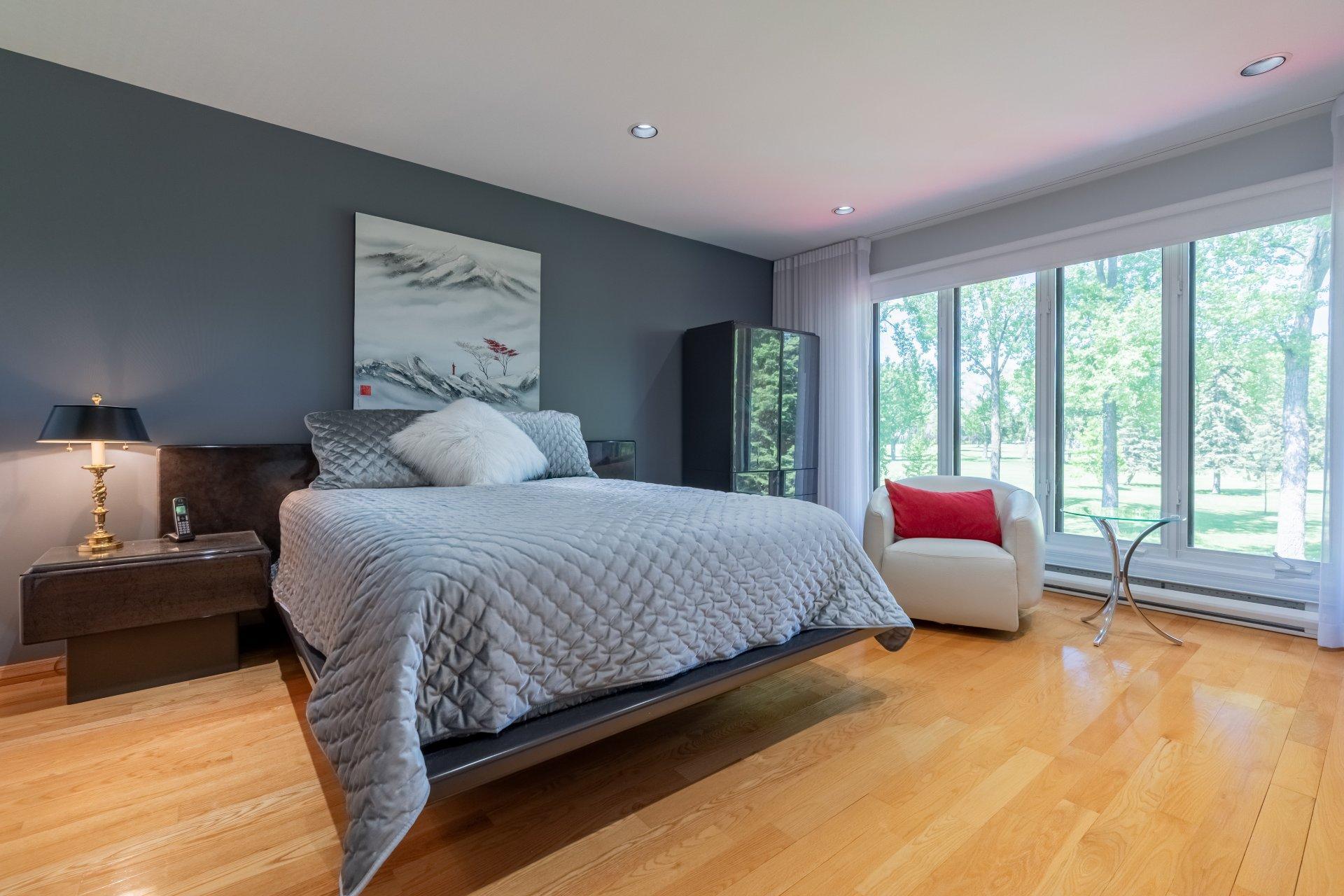 









902


Crois. Île-de-France

,
Saint-Lambert,




QC
J4S1T7

